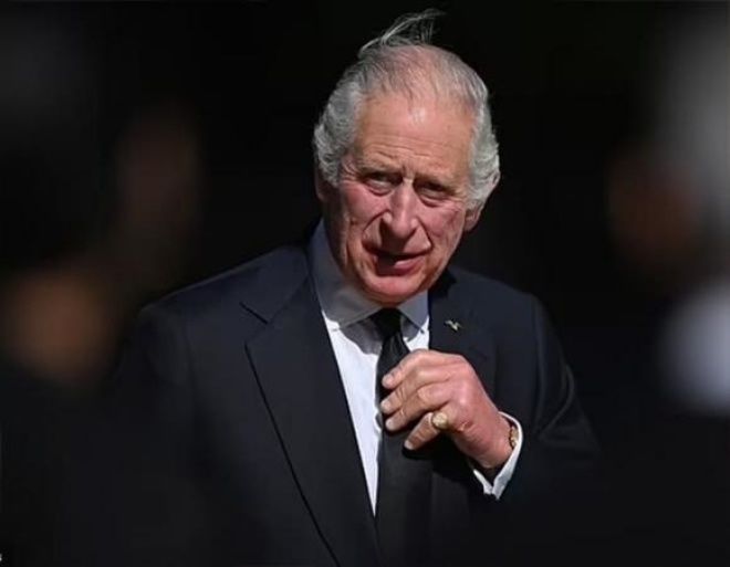 Nữ diễn viên người Mỹ muốn giải quyết mâu thuẫn với gia đình hoàng gia thông qua Vua Charles III.