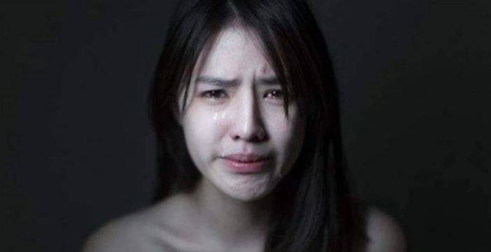 Trắc nghiệm tâm lý: Bạn nghĩ cô gái nào tuyệt vọng nhất?  - 1