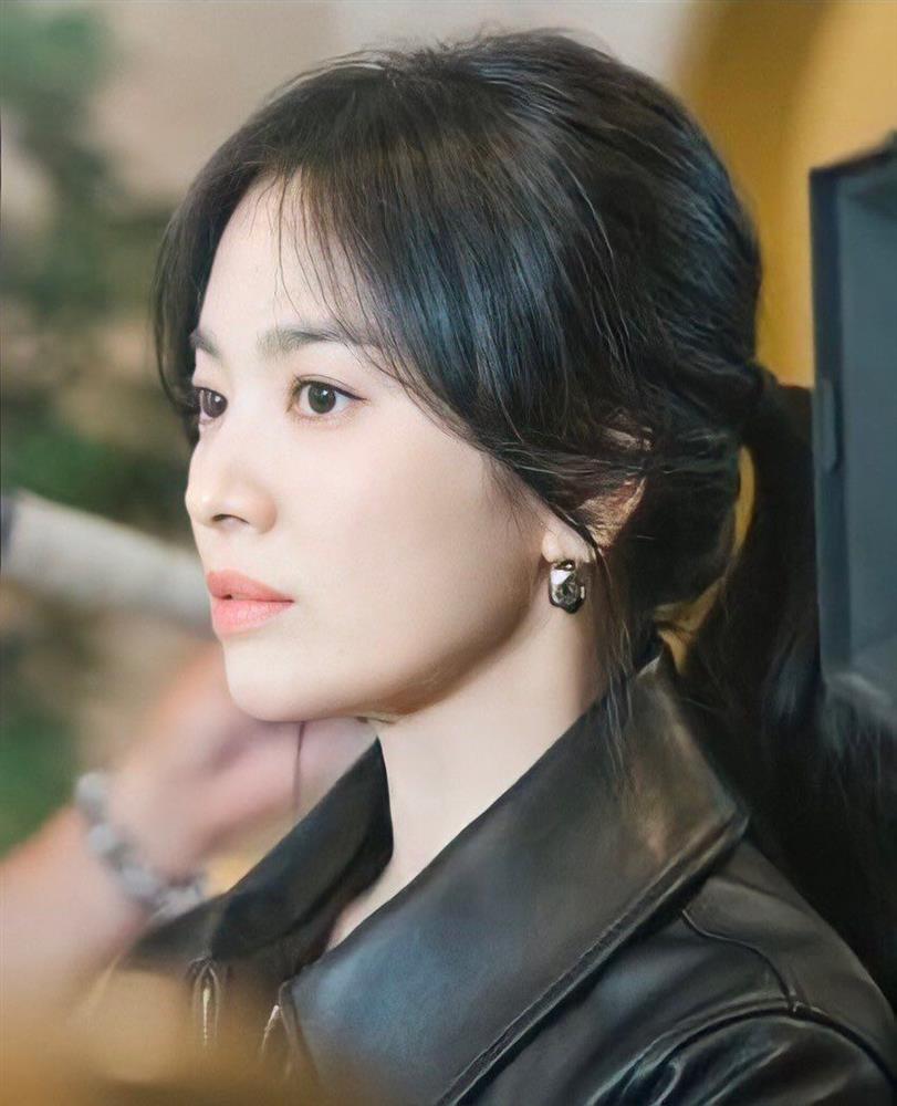 Song Hye Kyo gây sốt với mái tóc siêu hack tuổi » Báo Phụ Nữ Việt Nam