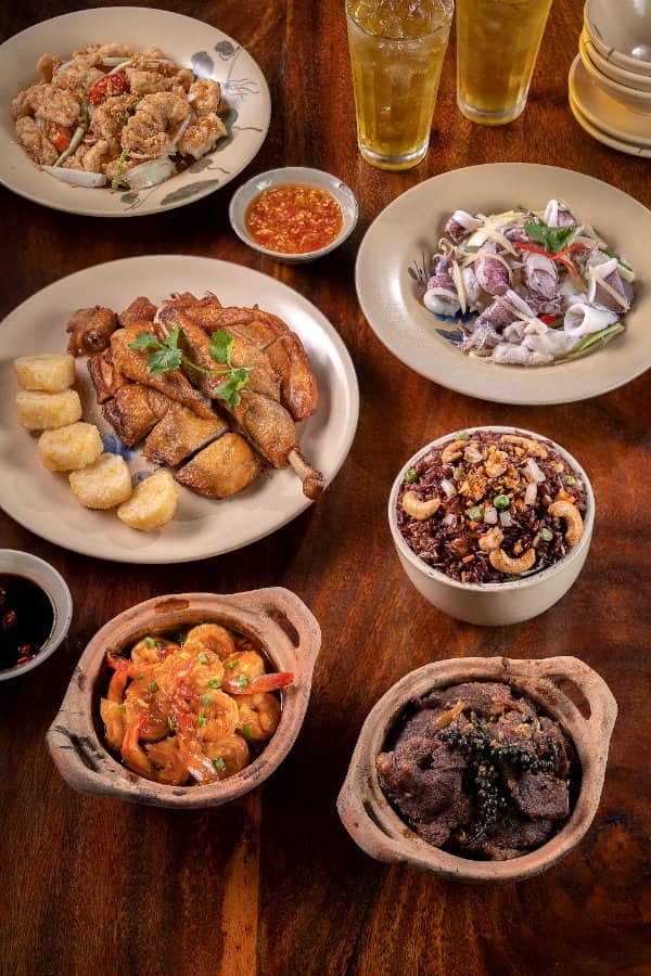 Quán Bụi Bistro amp; Lounge - nơi nuôi dưỡng những tâm hồn yêu thích ẩm thực truyền thống - 6