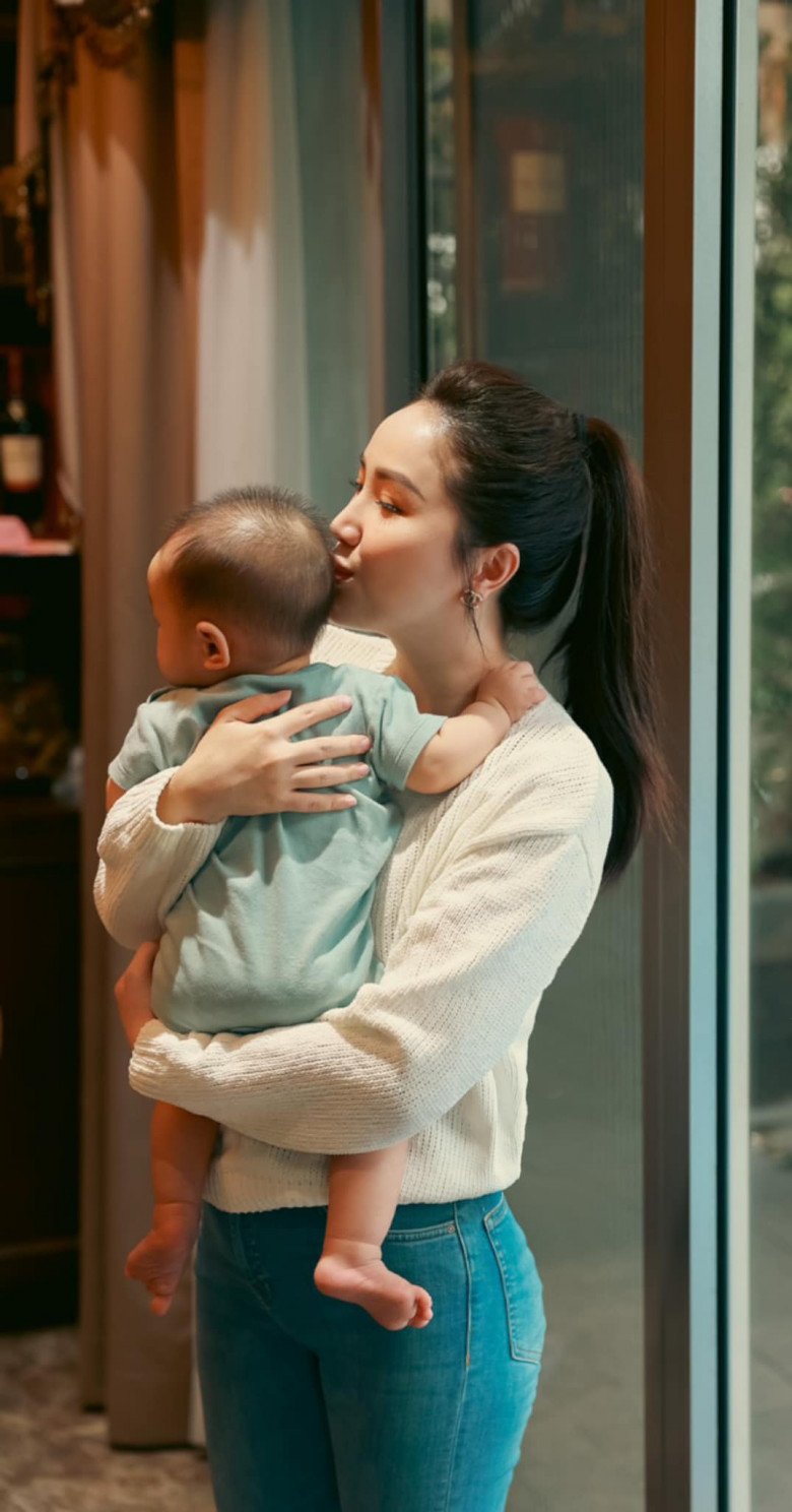 Sao Việt 24h: Elly Trần kể câu chuyện amp;#34;bị phản bộiamp;#34;, liên quan mật thiết đến con trai kín tiếng Alfie Túc Mạch - 9