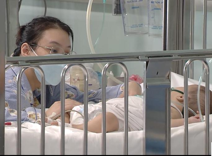 Số bệnh nhi nhập viện do Adenovirus tăng cao những ngày gần đây