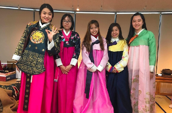 Ngành học HOT lấy điểm chuẩn 29,95: Ra trường nhiều công ty amp;#34;săn đónamp;#34;, mức lương vài chục triệu/tháng - 1