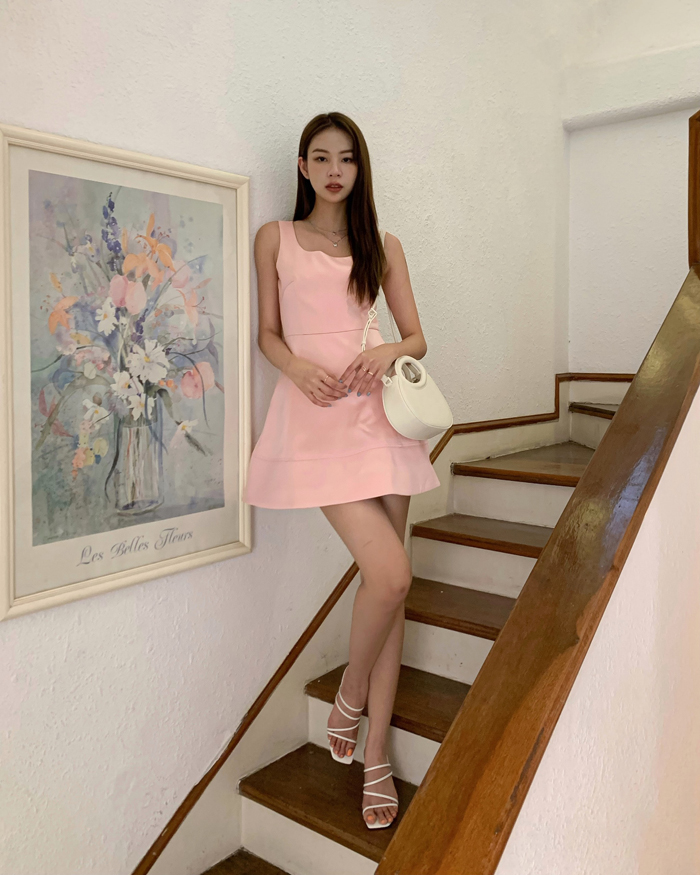 Nga Wendy, Phí Phương Anh và TyhD Thùy Dương nóng bỏng trong BST Thu 2022 của Gigi - 5