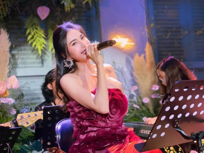 Thủy Tiên bị nhiều người đồng loạt vào amp;#34;cà khịaamp;#34; chuyện mua biệt thự khi amp;#34;siêu bãoamp;#34; Noru đổ bộ - 1