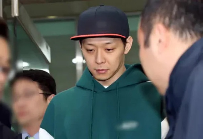Park Yoochun vẫn tiếp tục bị cấm sóng.