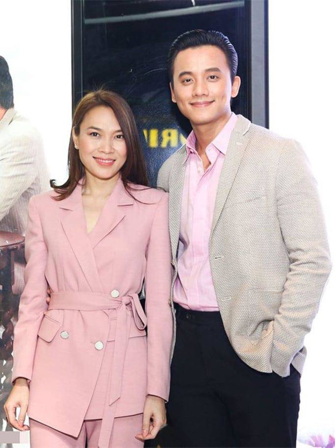 Sao Việt 24h: Mai Tài Phến ngoại hình amp;#34;xập xệamp;#34;, tóc bết trong khi Mỹ Tâm được khen ngày càng trẻ đẹp - 4