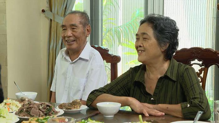 Thầy giáo Nguyễn Ngọc Ký lấy 2 chị em ruột, chuyện tình yêu phía sau khiến nhiều người cảm động - 5