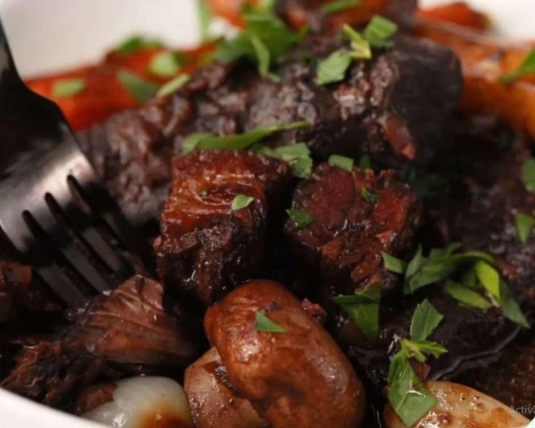 Cách nấu bò sốt vang đơn giản, dễ làm, thơm mềm, ngon đúng điệu - 10