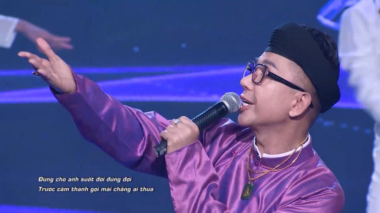 Anh tiết lộ không bao giờ dám hát hit của Quang Linh.