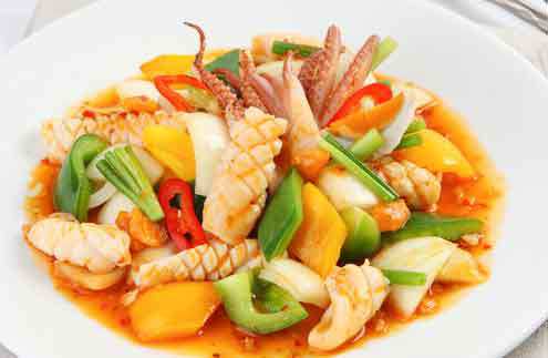 Mực xào thập cẩm bắt mắt hấp dẫn đủ vị