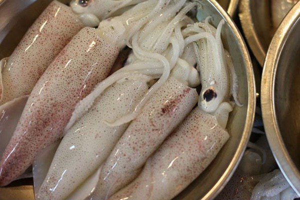 Làm sạch mực và khử tanh