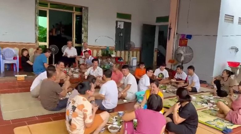 Mỗi dịp lễ Tết, đại gia đình Xuân Bắc thường có những cuộc tụ tập vô cùng đông vui.