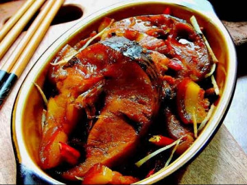 Cách làm cá kho riềng sả thơm ngon, không tanh chuẩn vị Miền Bắc