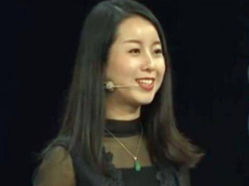 Mỹ nữ đem của hồi môn đi thẩm định, chuyên gia thốt lên: Nếu là thời xưa, bạn hẳn phải là cách cách