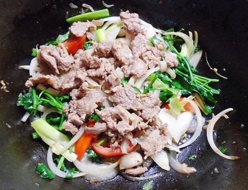 Cách làm thịt bê xào hành tây đơn giản mà lại ngon - 6
