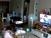 Làm mẹ - Giúp việc lương 10 triệu/tháng nhưng không chăm trẻ chỉ lướt điện thoại suốt ngày, đuổi việc xong tôi mới thấy ân hận
