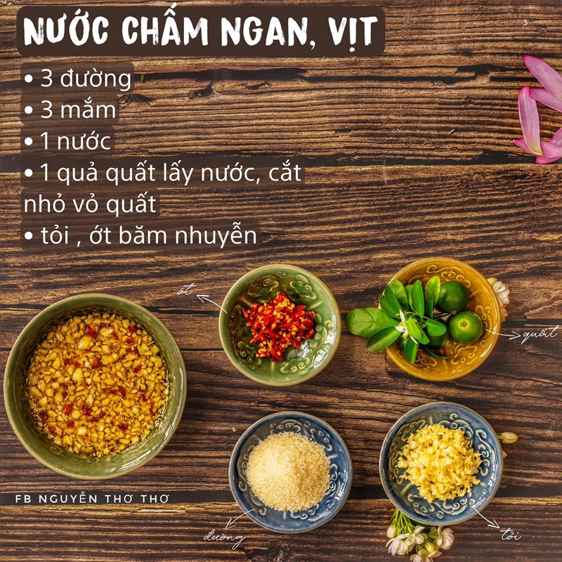 Tỉ lệ: 3 đường, 3 mắm, 1 nước, 1 quả quất lấy nước và cắt nhỏ vỏ quất, tỏi ớt băm nhuyễn.
