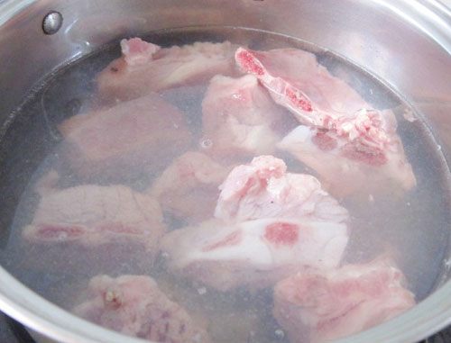 Canh cà bát nấu sườn non ngon miệng - 2