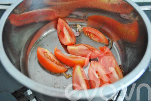 Canh hàu nấu nướng chua vừa thơm vừa ngon đậm vị và tuyệt kỹ nhằm hàu mọng sữa ko tanh tưởi - 3