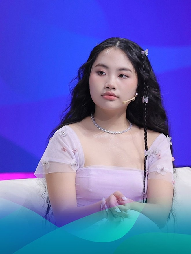 Phương Mỹ Chi mang giao diện công chúa tóc mây đến chương trình với phong cách nhẹ nhàng, lãng mạn.