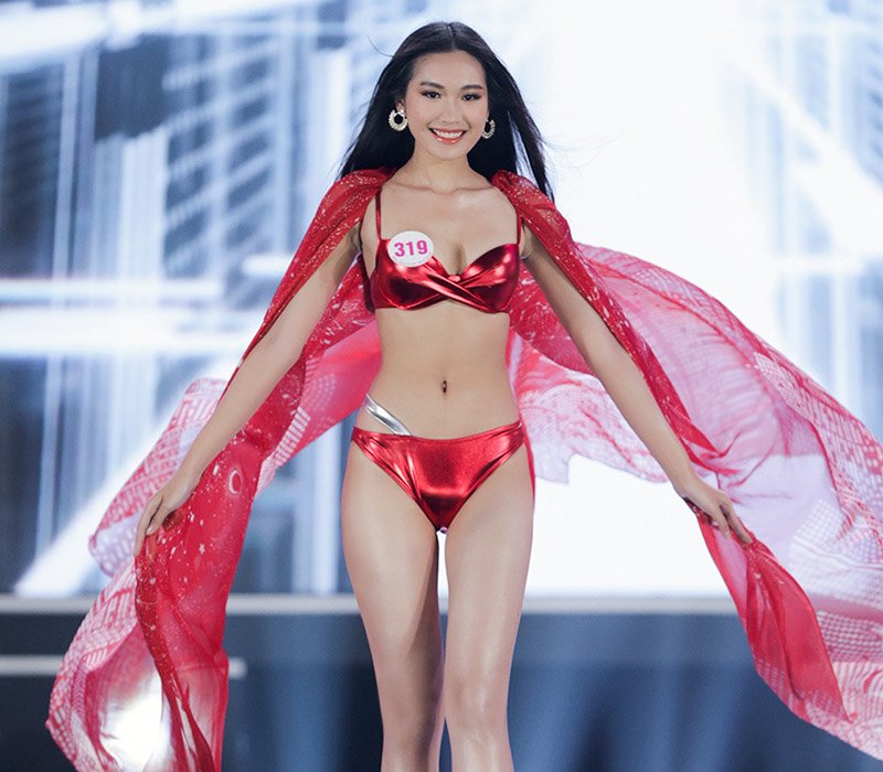 Hải My cũng vô cùng nổi bật với những phần thi đồ tắm trong thời điểm cô nàng tham gia Hoa hậu Việt Nam 2020. Mỗi lần xuất hiện đều được cổ vũ hết mình. 
