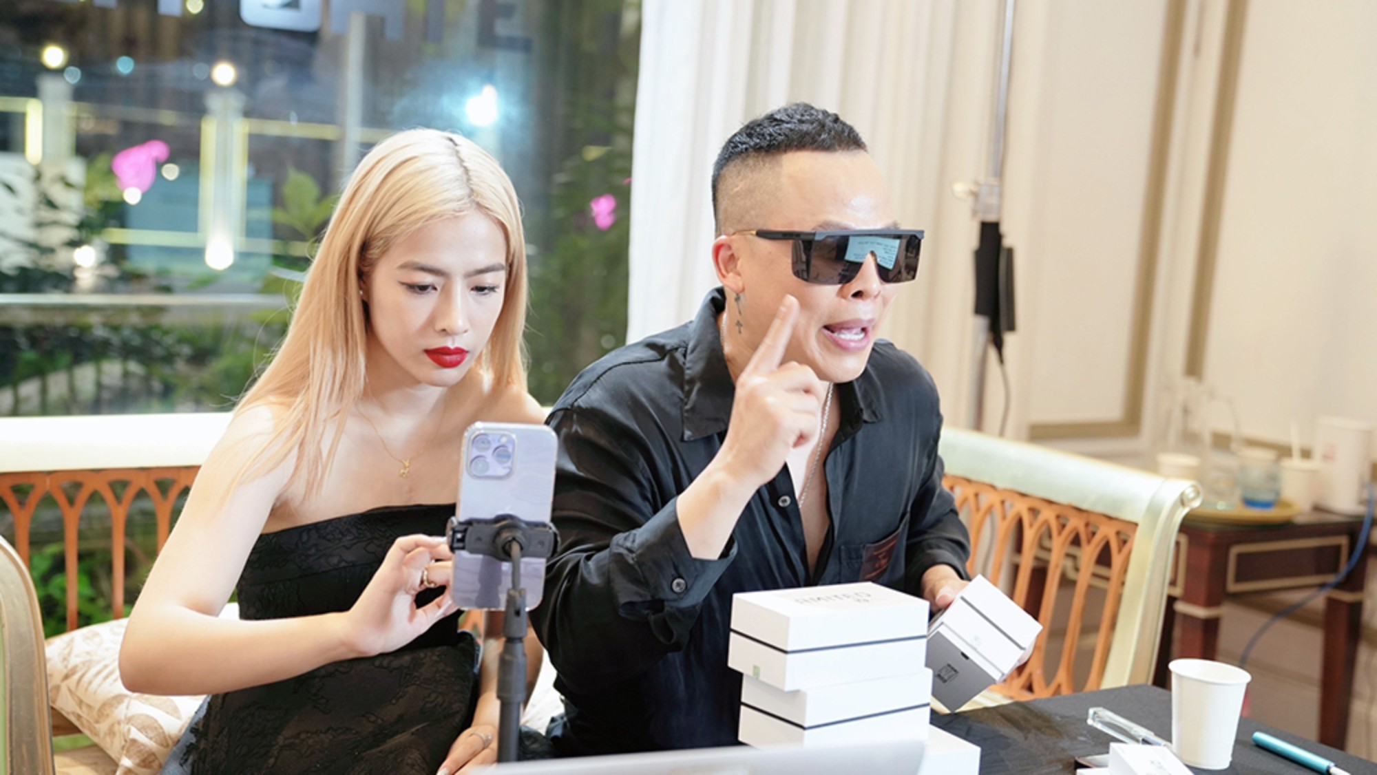 View - Vũ Khắc Tiệp gia nhập team Chiến thần trên mạng xã hội