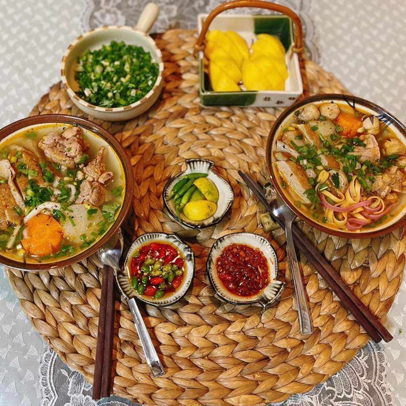 Một bữa chị làm bánh canh chả cá vô cùng hấp dẫn.
