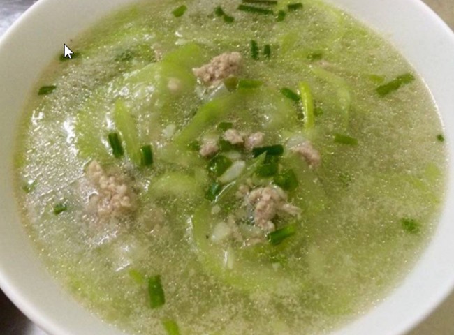 Canh bầu nấu thịt băm