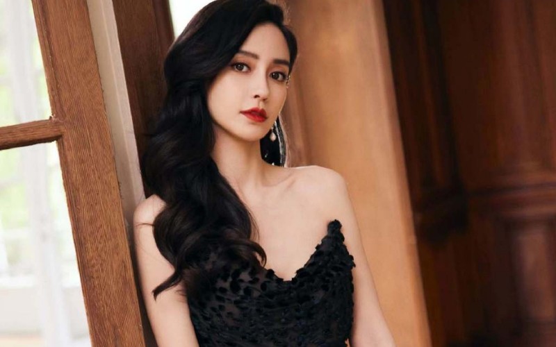 Angelababy chứng minh cho câu nói: "Phụ nữ đẹp nhất khi không thuộc về ai".
