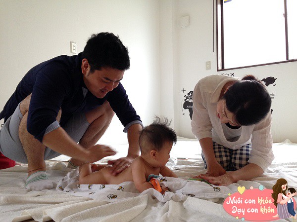 View - Có 4 công tắc thông minh trên cơ thể trẻ, mẹ chạm vào 5 phút mỗi ngày trí não con phát triển nhanh