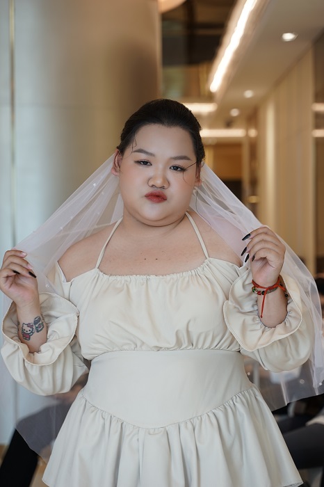 TikToker Mai Kim Liên trong tạo hình cô dâu.