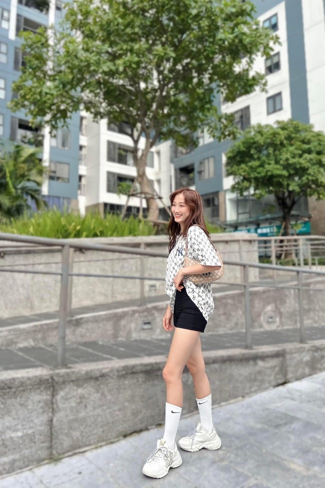 amp;#34;Tú bàamp;#34; VTV mới nổi hoá ra từng đánh ghen xé áo Phương Oanh ở Hương Vị Tình Thân, đời thực đẹp trong trẻo - 16