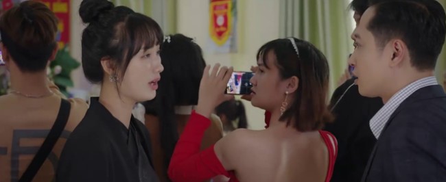 amp;#34;Tú bàamp;#34; VTV mới nổi hoá ra từng đánh ghen xé áo Phương Oanh ở Hương Vị Tình Thân, đời thực đẹp trong trẻo - 5