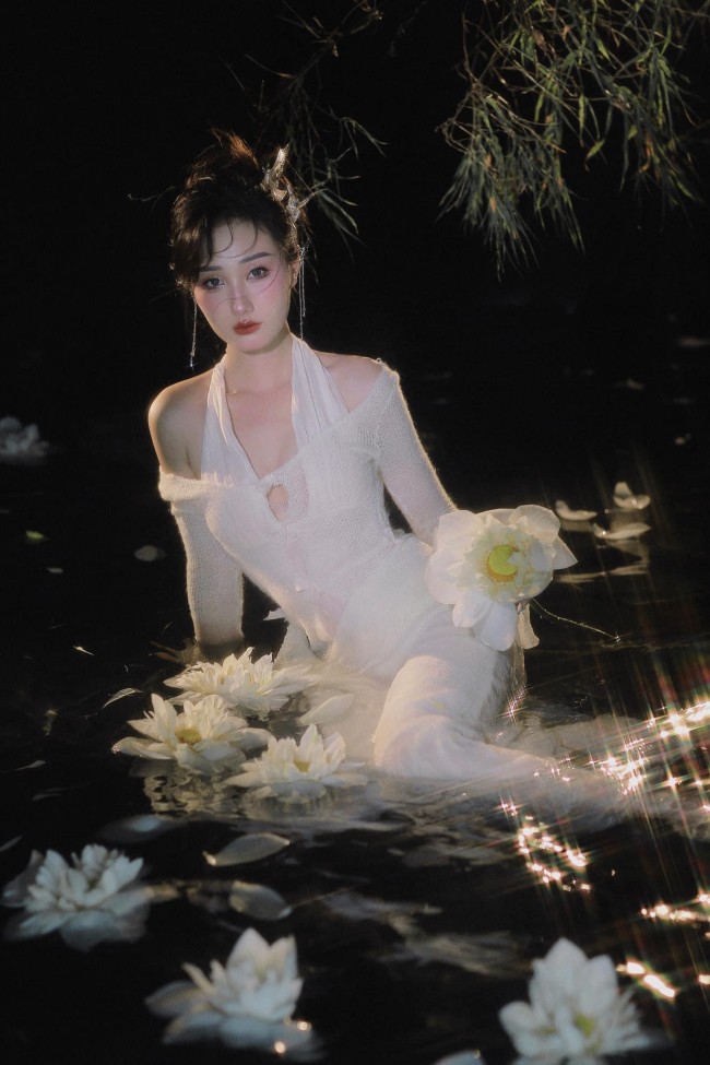 amp;#34;Tú bàamp;#34; VTV mới nổi hoá ra từng đánh ghen xé áo Phương Oanh ở Hương Vị Tình Thân, đời thực đẹp trong trẻo - 14