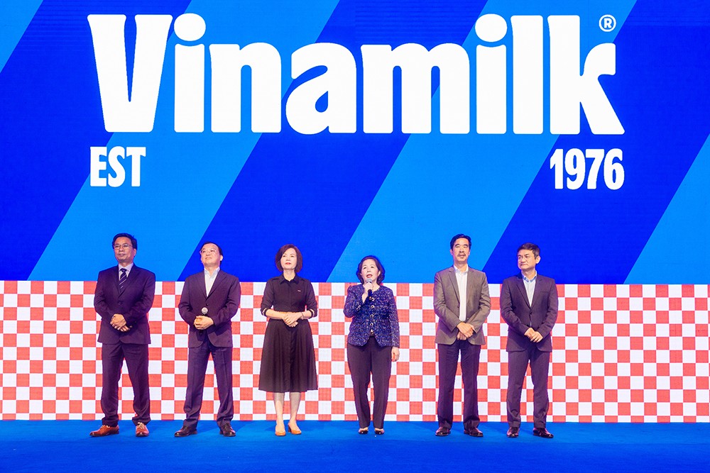 View - Vinamilk mở màn hành trình mới ấn tượng với bộ nhận diện thương hiệu được đầu tư công phu