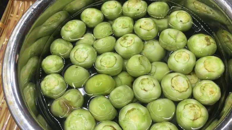 3 cách muối cà trắng giòn, thơm ngon mà không bị thâm đen khiến con thích, chồng khen hay - 2