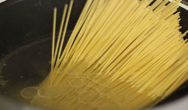 6 cách làm mì Ý (Spaghetti) sốt kem, bò bằm, phô mai ngon đúng điệu - 4