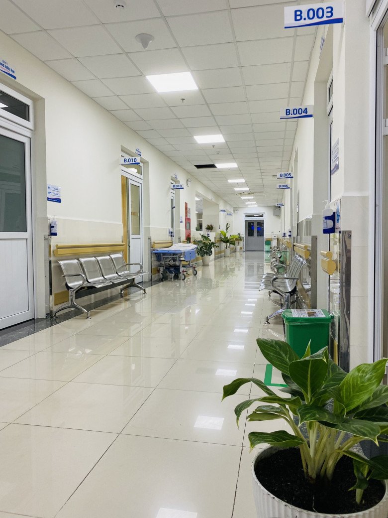 Sản phụ được lên khu chờ và khu sinh thương gia riêng biệt, trang thiết bị hiện đại hơn. (Ảnh: NVCC)