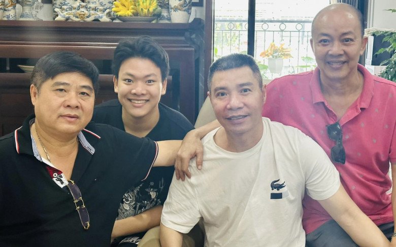 Sao Việt 24h: Phạm Anh Tuấn amp;#34;Phố trong làngamp;#34; cho biết Diệp Lâm Anh nhắn tin đe dọa vì bênh vực chồng cũ cô - 4