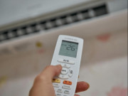 Nhà đẹp - Buổi tối đi ngủ đừng bật điều hòa 26 độ, nhờ thợ lắp đặt nhắc tôi mới biết lâu nay mình toàn làm sai