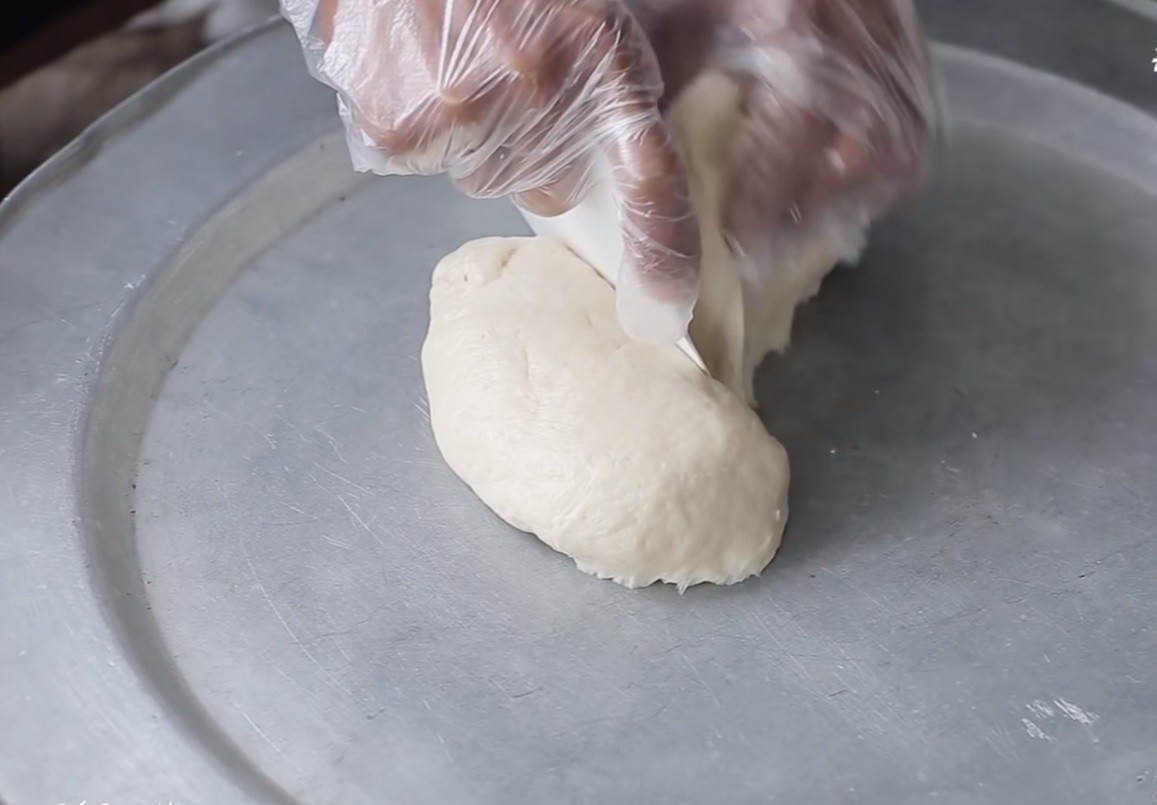 Cách làm bánh bao nhân thịt trứng cút tại nhà cực ngon, xốp mềm, không bị cứng - 9