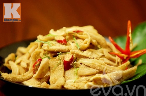 Cách làm nem tai và thính gạo rang thơm nức - 7