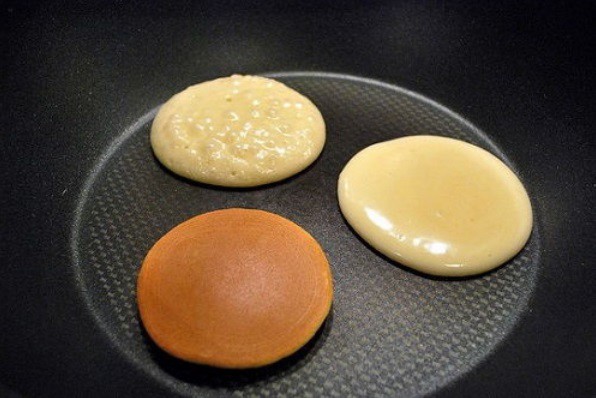 Cách làm bánh rán Doremon (Dorayaki) ngon đơn giản tại nhà - 15