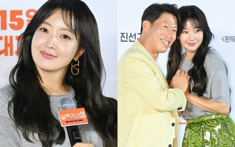 Phim đánh dấu sự lại màn ảnh rộng của Kim Hee Sun sau 20 năm vắng bóng. Nữ diễn viên cho biết mình hâm mộ Yoo Hae In, lần đầu được đóng bạn gái của anh nên cô rất vui, hồi hộp.
