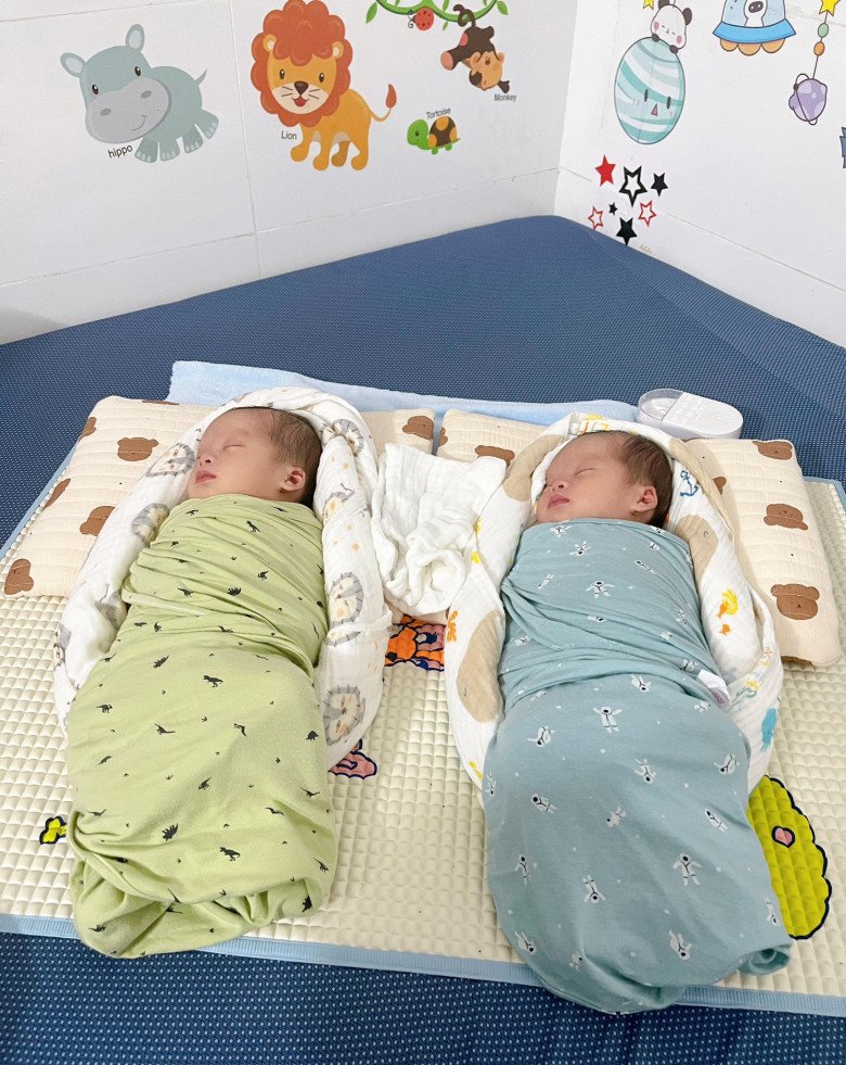 View - Mẹ bầu song thai bị rạn da chằng chịt, sau sinh 1 năm vẫn ám ảnh đến mức không dám đi mua đồ