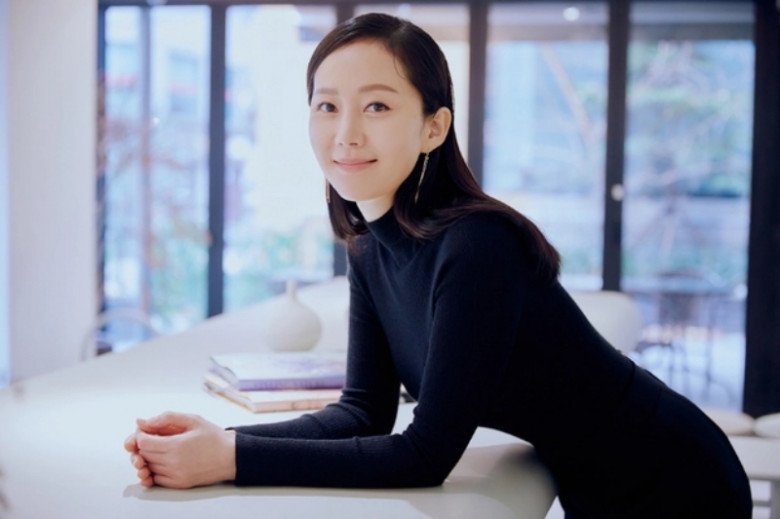 Yeom Jung Ah là nữ nghệ sĩ thực lực của giới giải trí.