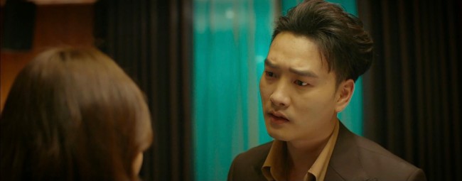Hà bắn rap vào mặt Khải trong Gia Đình Mình Vui Bất Thình Lình tập 38.