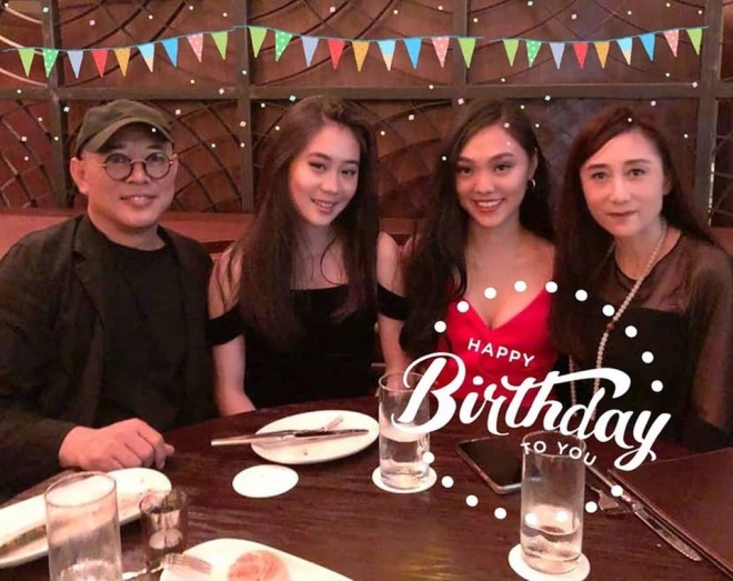 Gia đình hiện tại của Lợi Trí và Lý Liên Kiệt cùng 2 cô con gái cưng.