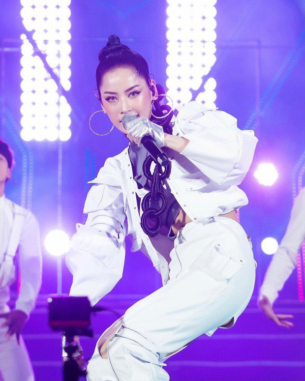 Chi Pu đi hát 6 năm, Thu Minh vẫn giữ quan điểm: amp;#34;Tôi không thể gọi em là ca sĩamp;#34; - 2